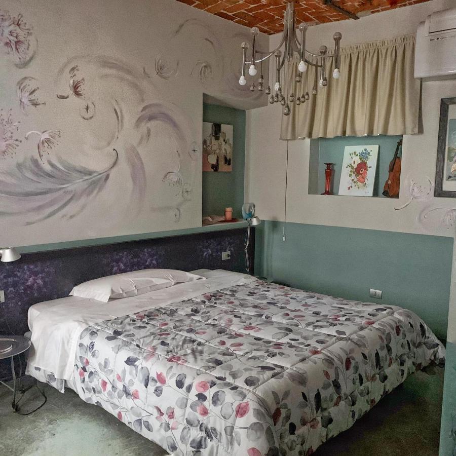 Cortiletto D'Alba Camere Con Ristorante Екстер'єр фото
