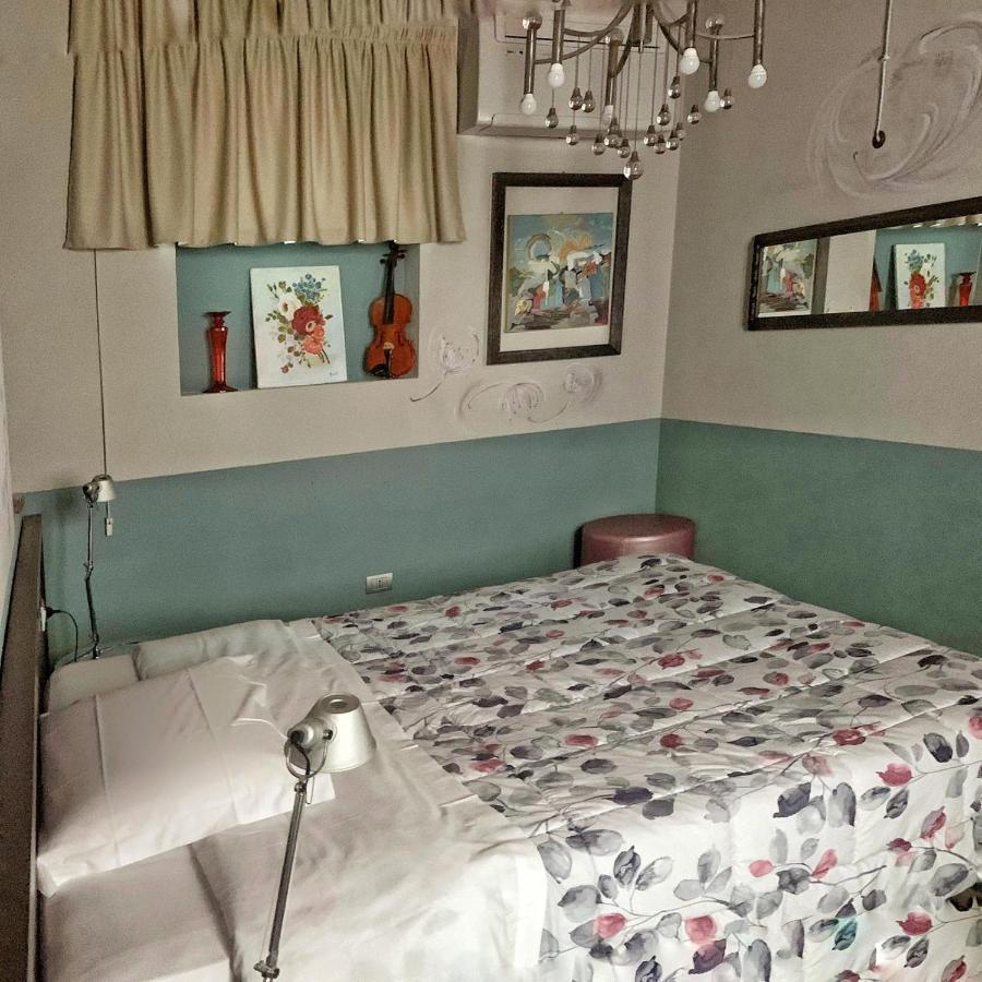 Cortiletto D'Alba Camere Con Ristorante Екстер'єр фото
