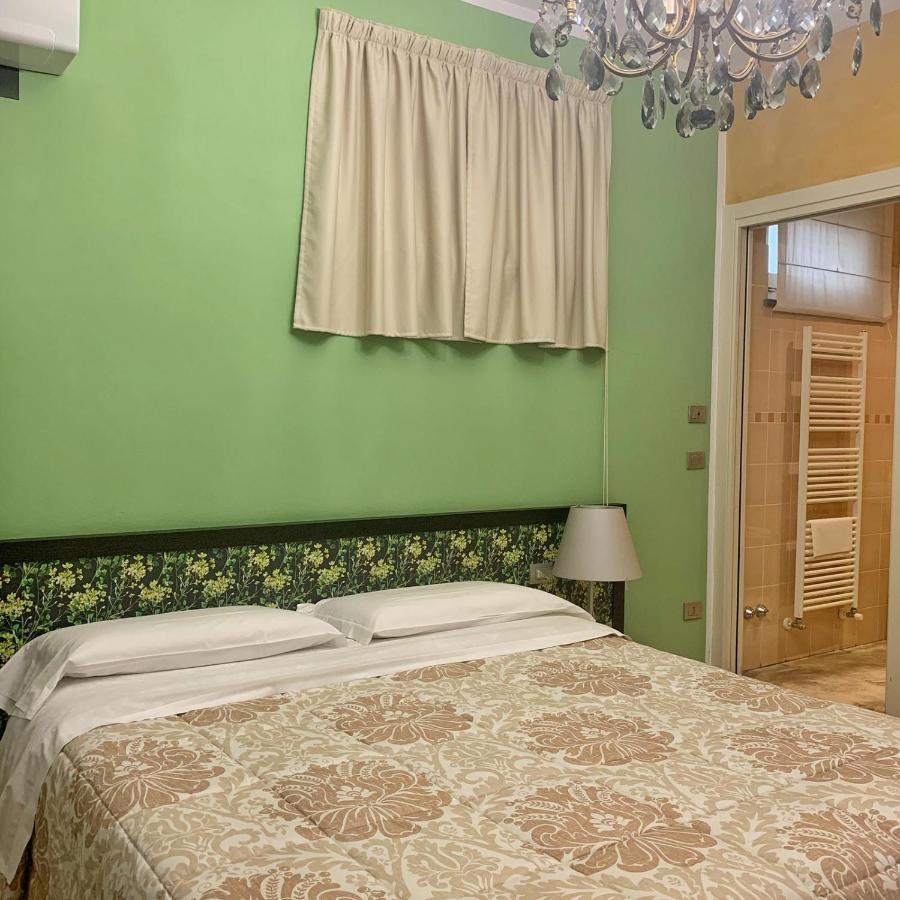 Cortiletto D'Alba Camere Con Ristorante Екстер'єр фото