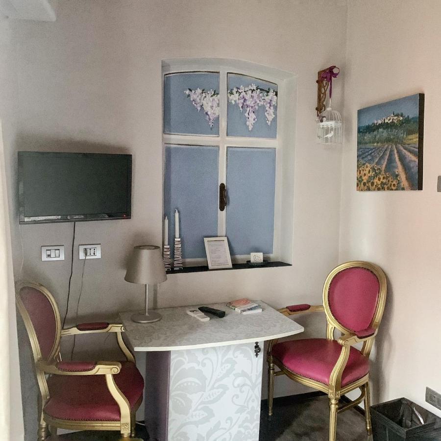 Cortiletto D'Alba Camere Con Ristorante Екстер'єр фото